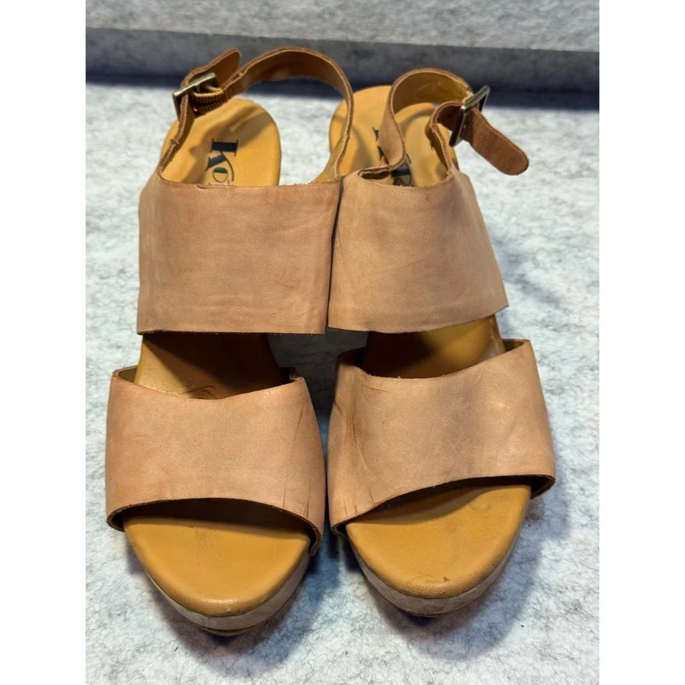 Korks tan sandels scrappy heel open toed Woman's size 7.5 comfort